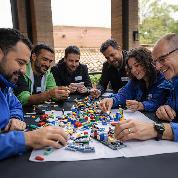 LEGO Serious Play (600x600 px)